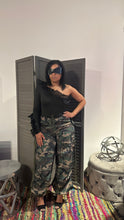 Load image into Gallery viewer, Slay camo pant
