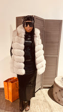 Load image into Gallery viewer, Platinum-fox hooded vest
