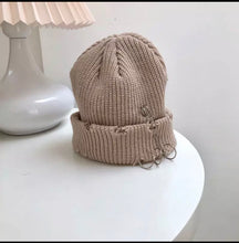 Load image into Gallery viewer, Pin head hat
