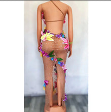 Load image into Gallery viewer, Bloom gown
